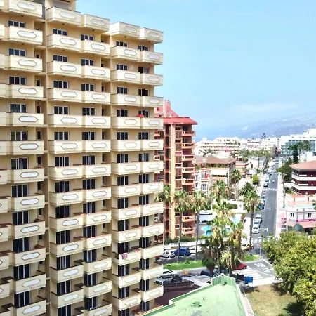 With Ocean Views In Playa Jardin, Puerto De La Cruz Апартаменты Пуэрто-де-ла-Крус