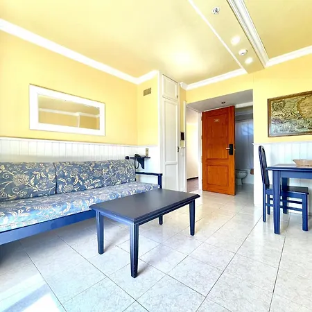 With Ocean Views In Playa Jardin, Puerto De La Cruz Апартаменты *