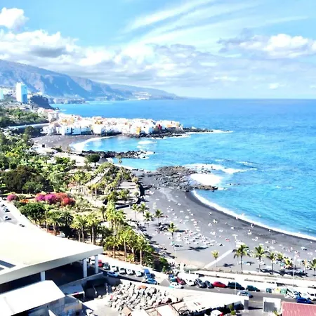With Ocean Views In Playa Jardin, Puerto De La Cruz * Puerto de la Cruz (Tenerife)